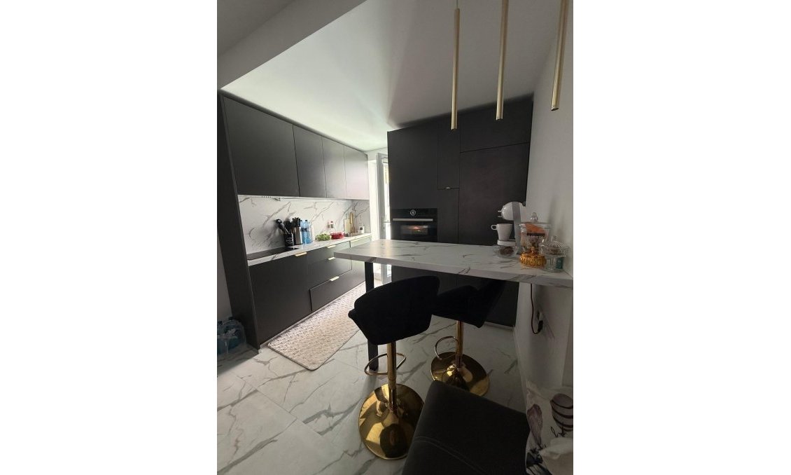 Használt Ingatlanok - Apartman -
Torrevieja - Playa del Cura