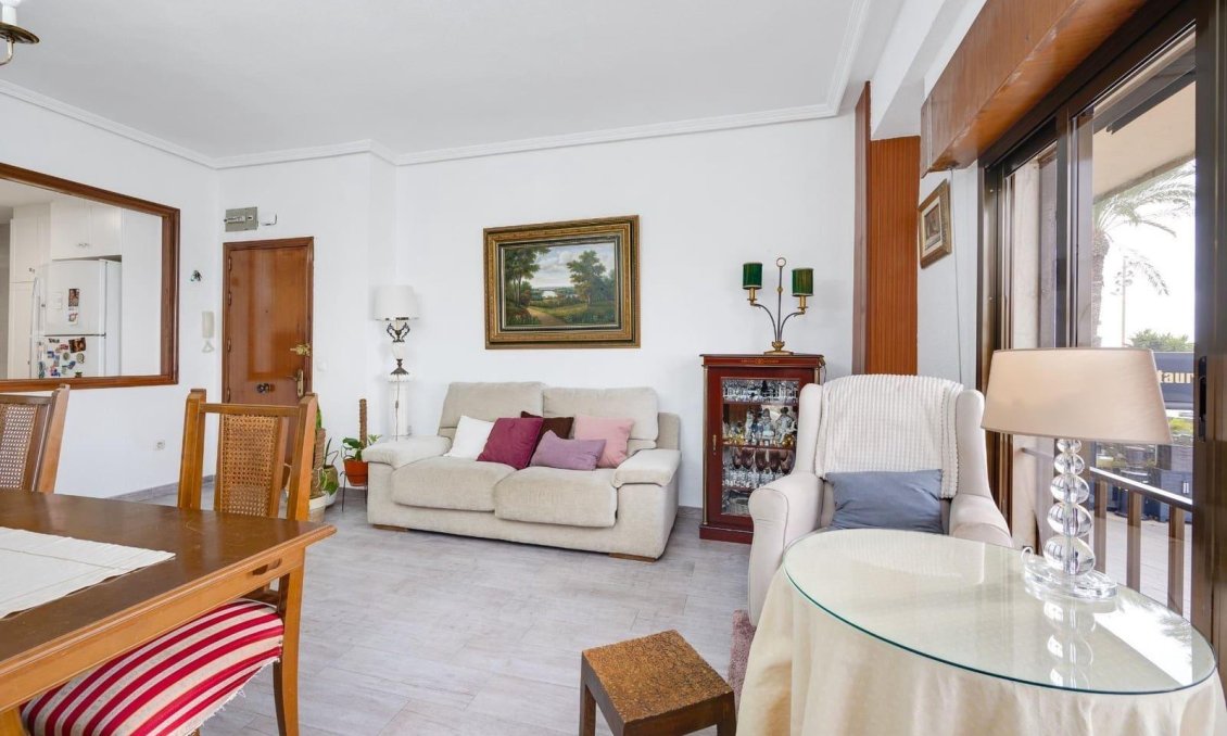 Segunda mano - Apartamento -
Torrevieja - Paseo Maritimo