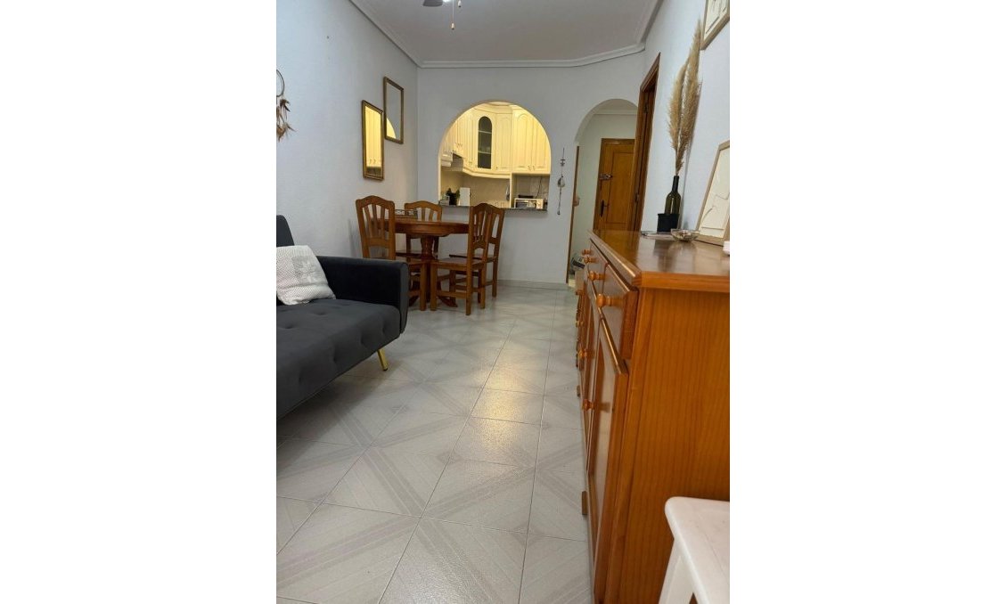 Segunda mano - Apartamento -
Torrevieja - Playa De Los Naufragos