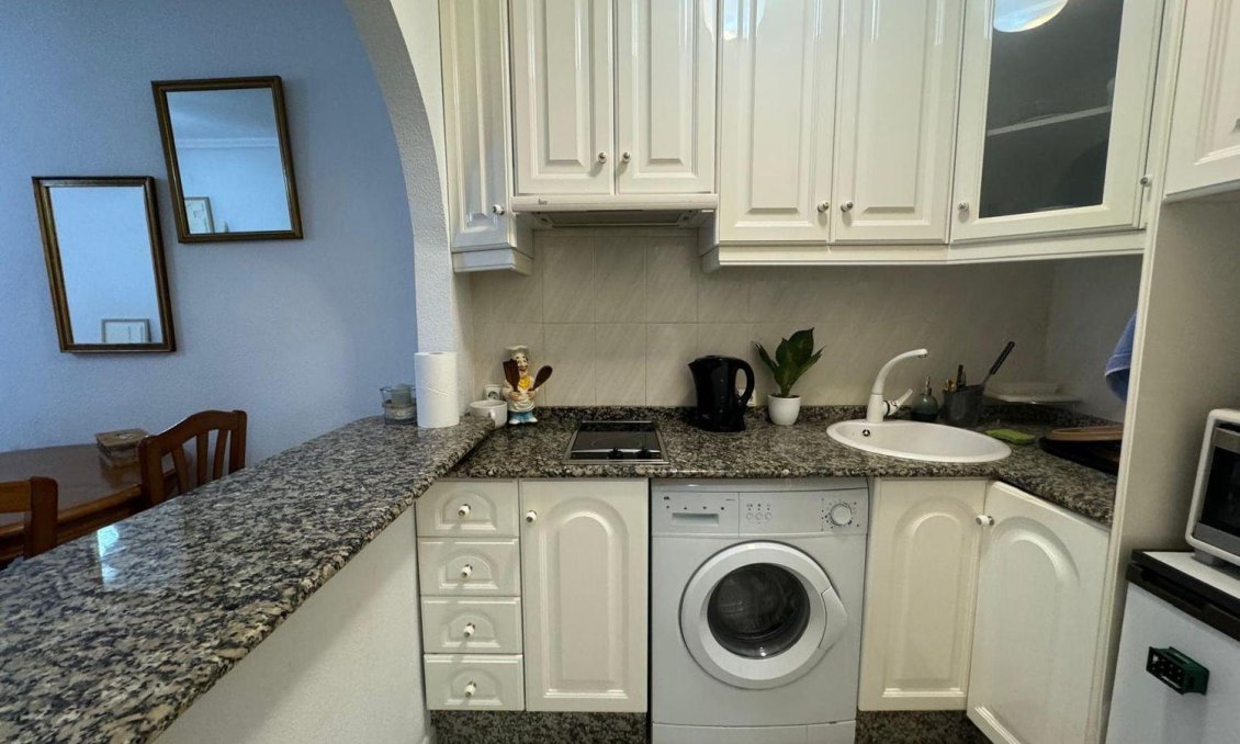 Segunda mano - Apartamento -
Torrevieja - Playa De Los Naufragos