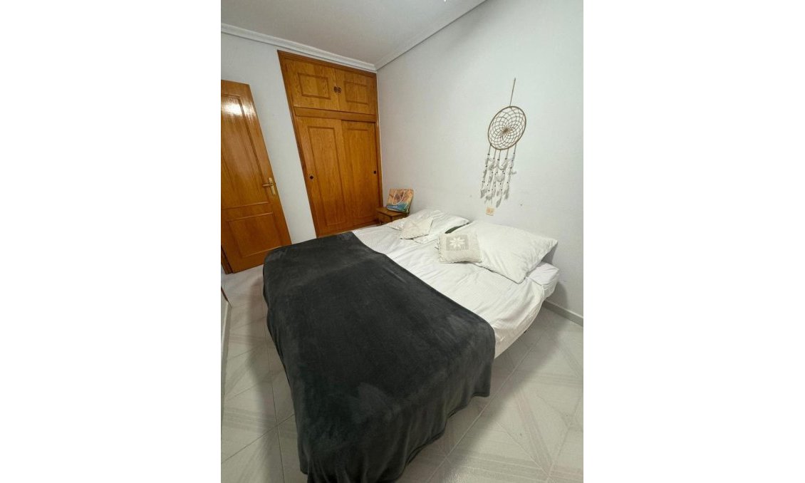Segunda mano - Apartamento -
Torrevieja - Playa De Los Naufragos
