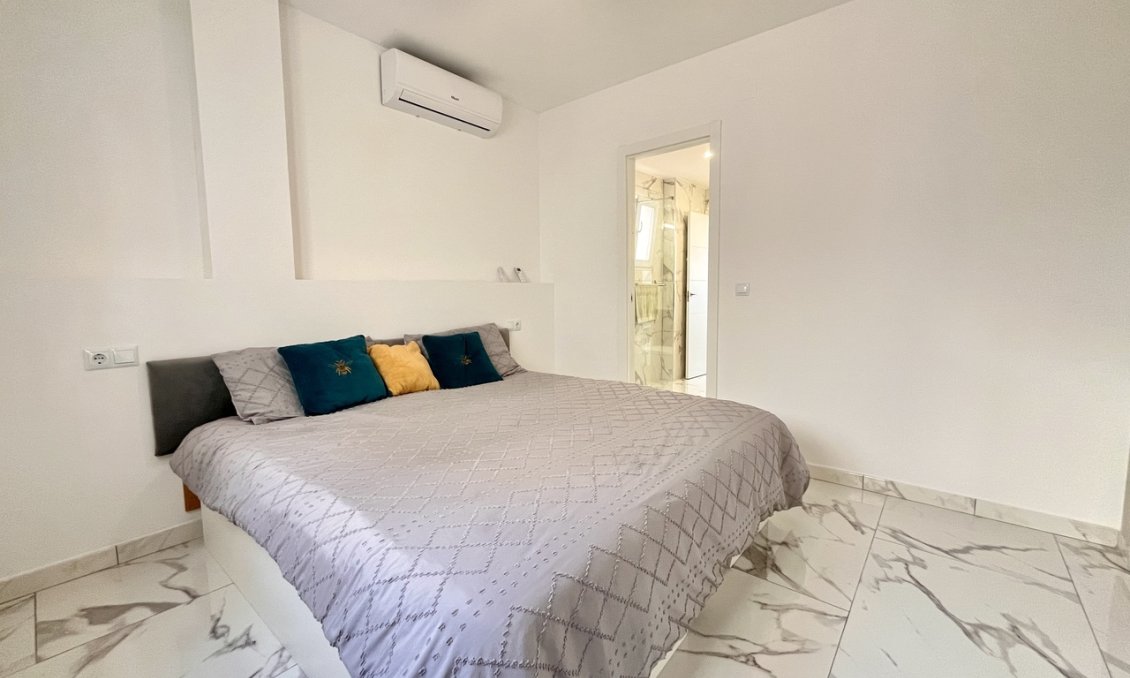 Wiederverkauf - Wohnung -
Villamartin - Costa Blanca