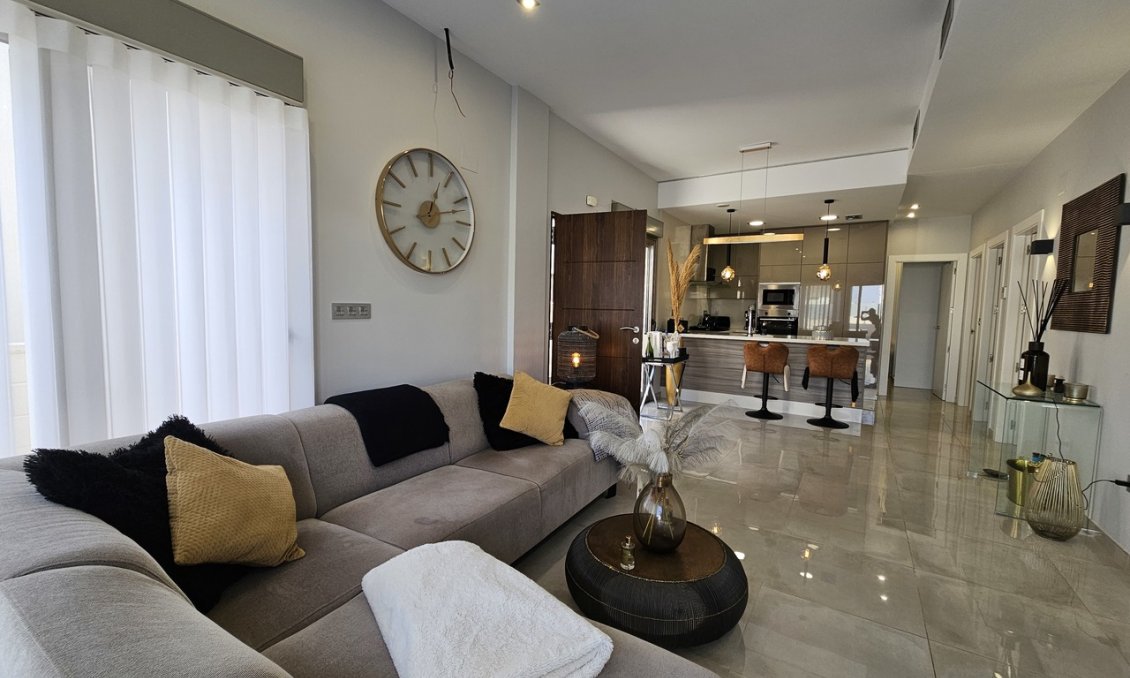 Segunda mano - Villa -
Villamartin - Costa Blanca