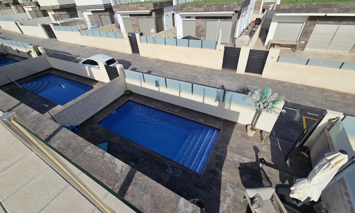 Segunda mano - Villa -
Villamartin - Costa Blanca
