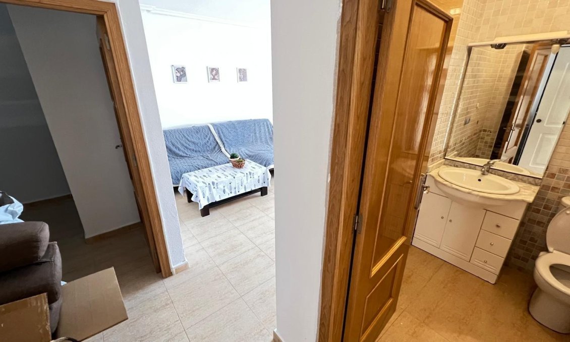 Segunda mano - Apartamento -
Orihuela Costa - Villamartín