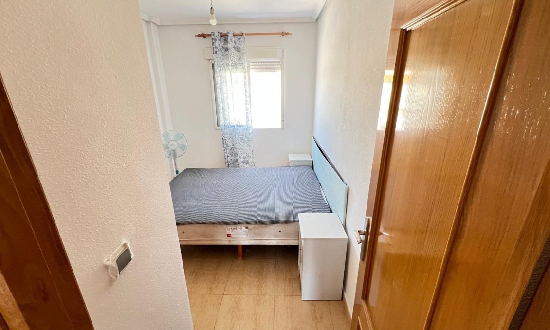 Segunda mano - Apartamento -
Orihuela Costa - Villamartín