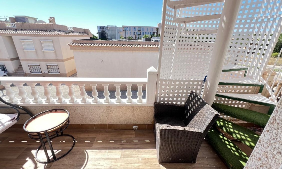 Segunda mano - Apartamento -
Orihuela Costa - Villamartín