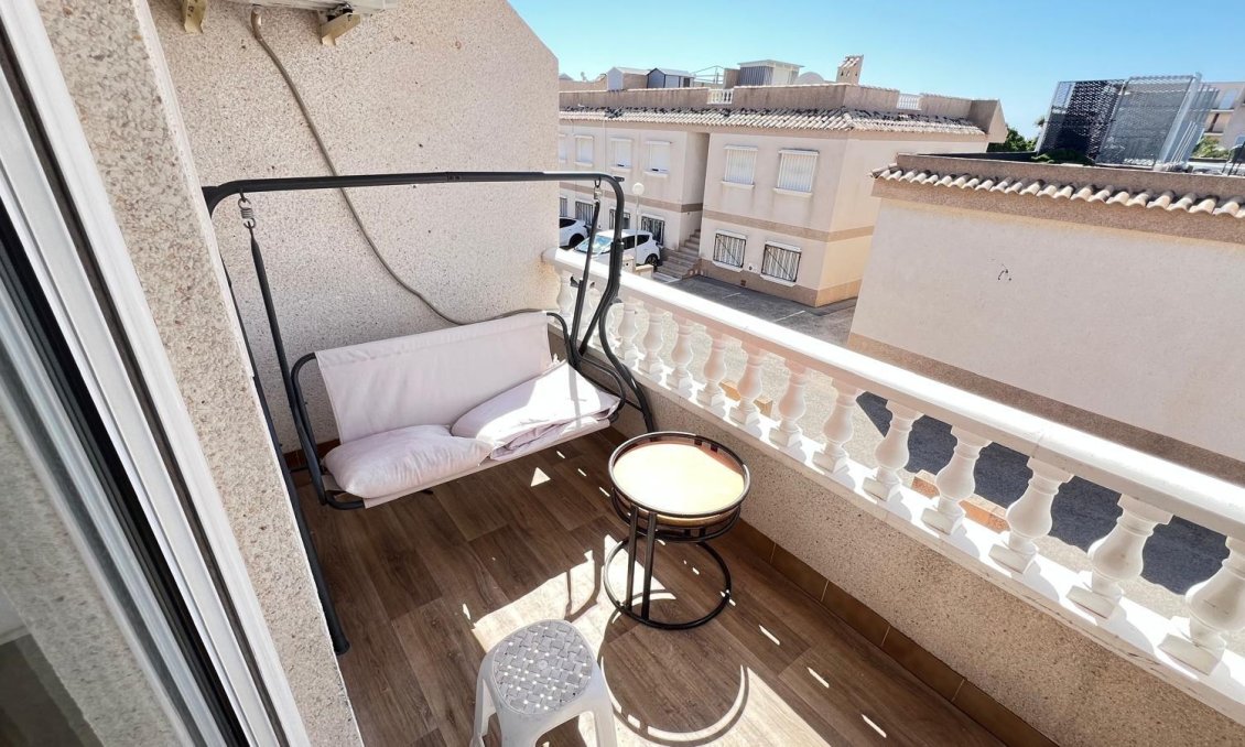 Segunda mano - Apartamento -
Orihuela Costa - Villamartín