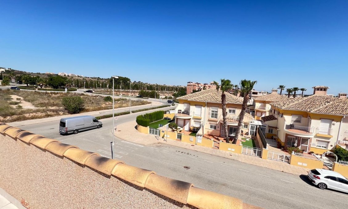 Segunda mano - Apartamento -
Orihuela Costa - Villamartín