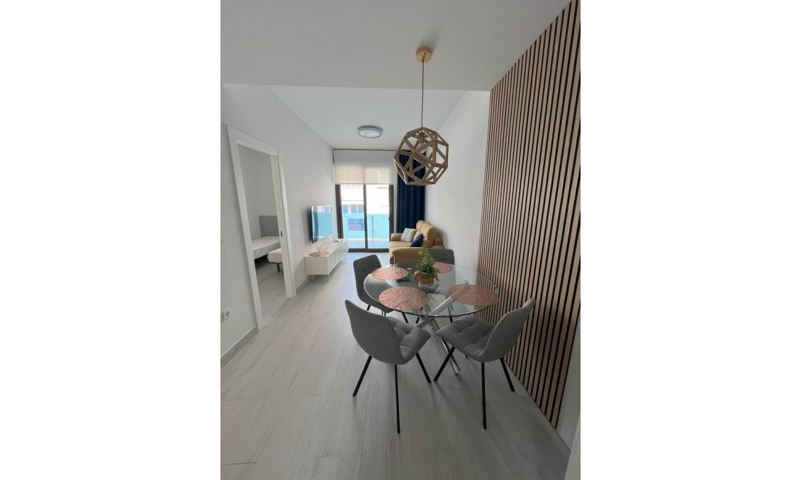 Segunda mano - Apartamento -
Torrevieja - Playa del Cura