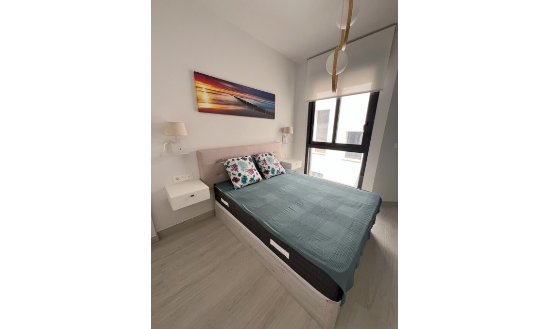 Segunda mano - Apartamento -
Torrevieja - Playa del Cura
