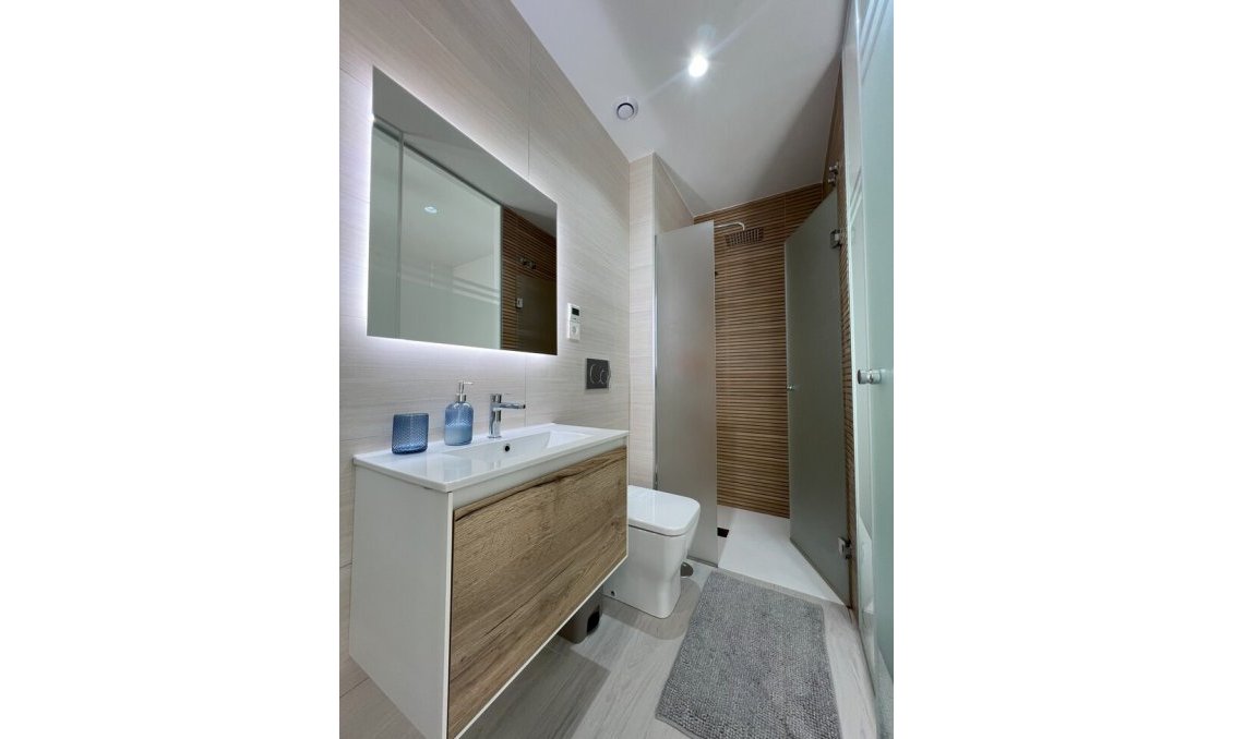 Segunda mano - Apartamento -
Torrevieja - Playa del Cura