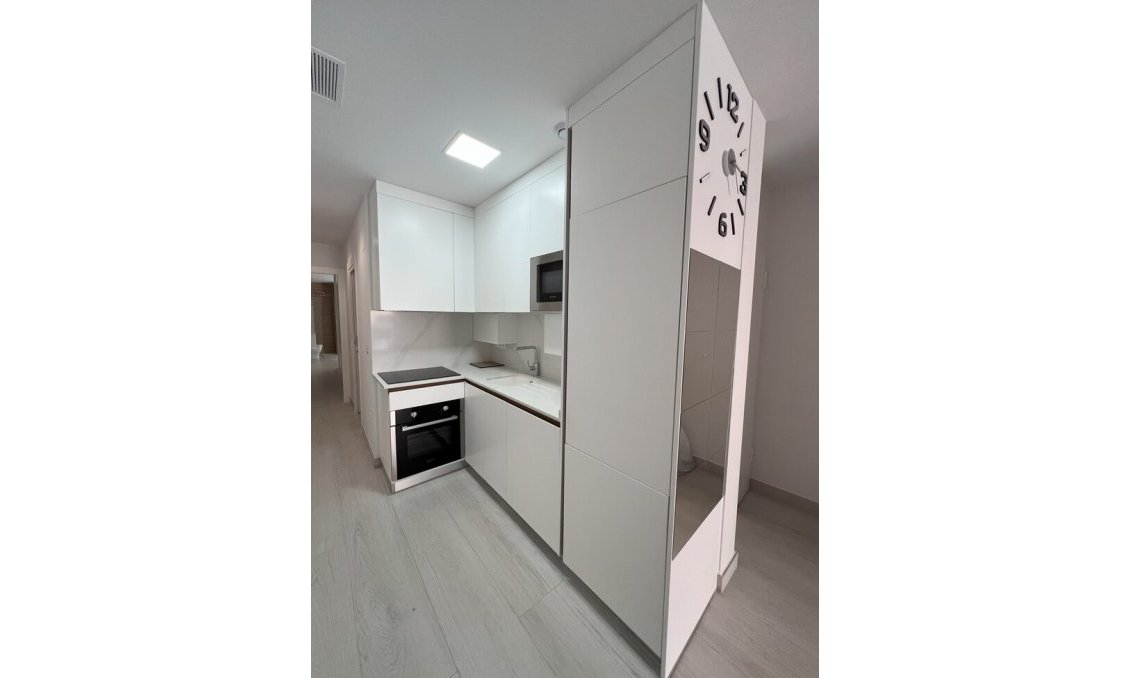 Segunda mano - Apartamento -
Torrevieja - Playa del Cura