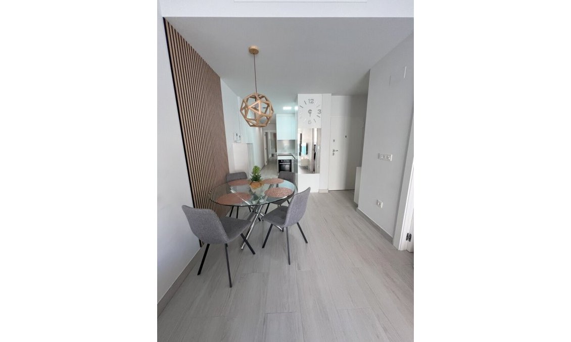 Segunda mano - Apartamento -
Torrevieja - Playa del Cura
