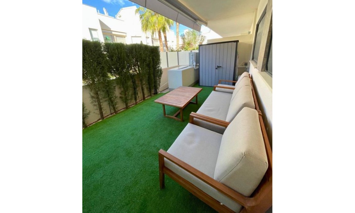 Segunda mano - Bungalow -
Torrevieja - Costa Blanca