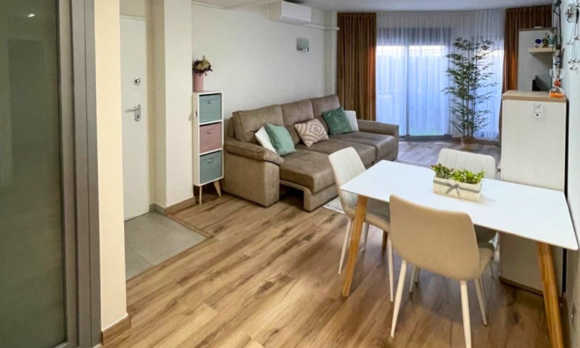 Segunda mano - Bungalow -
Torrevieja - Costa Blanca