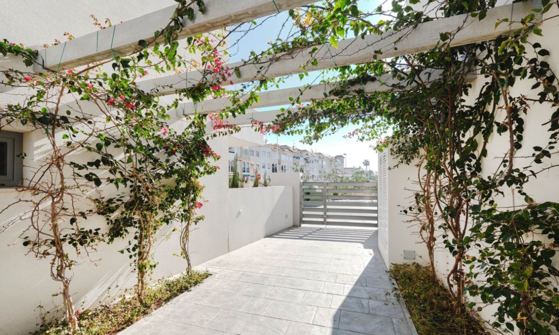 Segunda mano - Bungalow -
Torrevieja - Costa Blanca