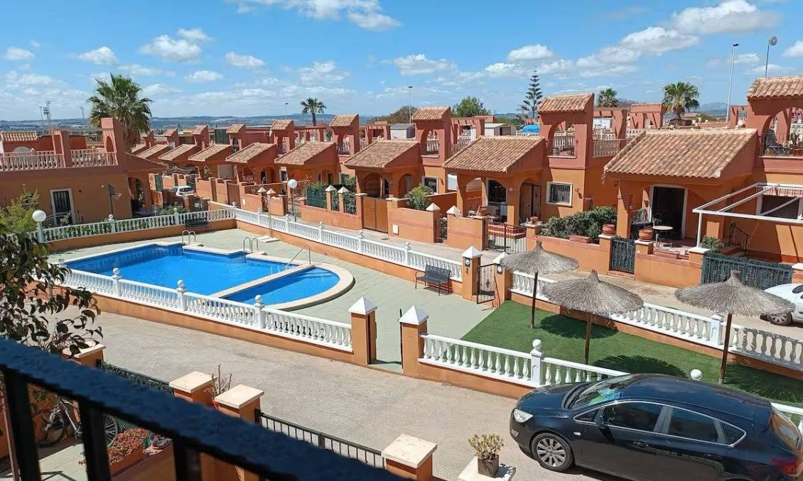 Segunda mano - Town House -
Torrevieja - Aguas Nuevas
