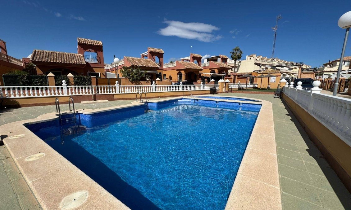 Segunda mano - Town House -
Torrevieja - Aguas Nuevas