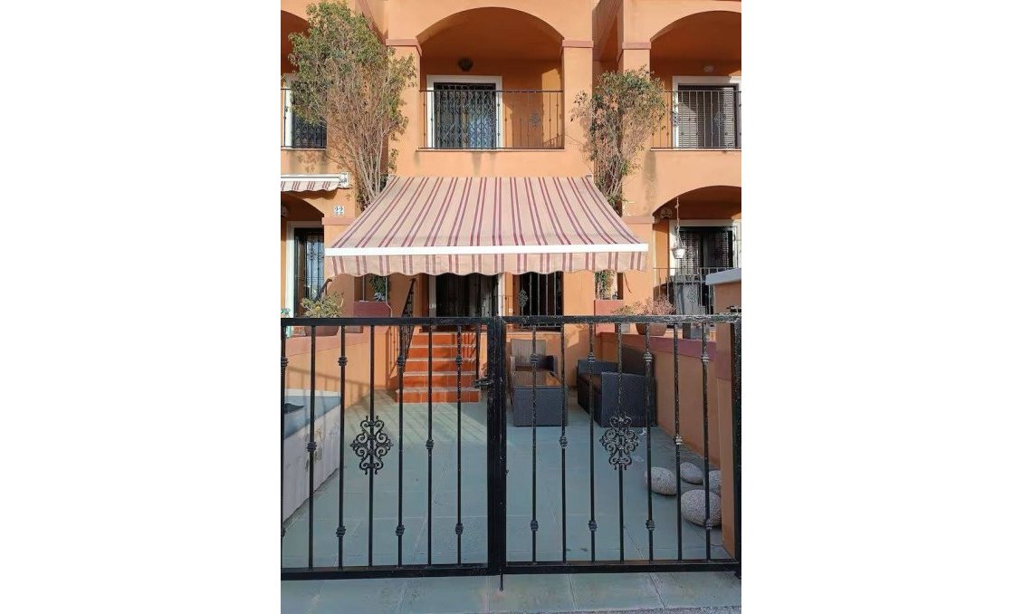 Segunda mano - Town House -
Torrevieja - Aguas Nuevas