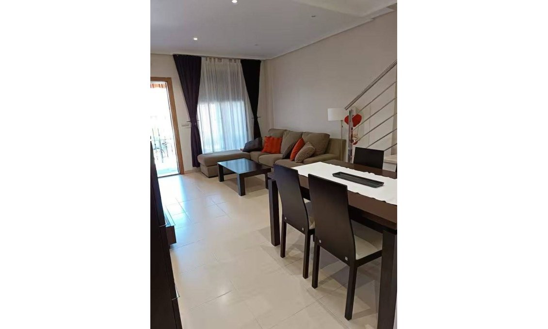 Segunda mano - Town House -
Torrevieja - Aguas Nuevas