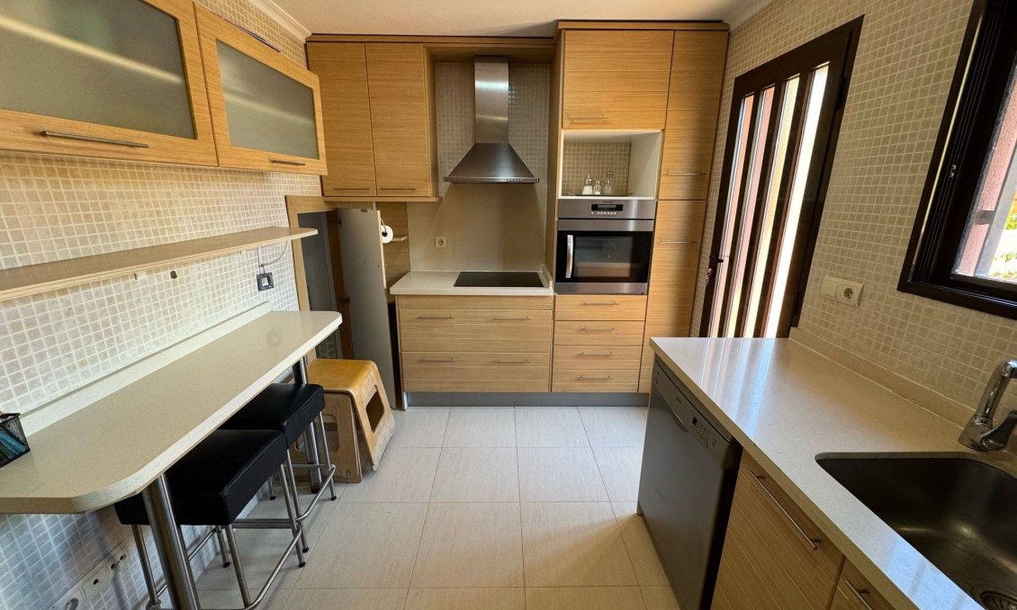 Segunda mano - Town House -
Torrevieja - Aguas Nuevas