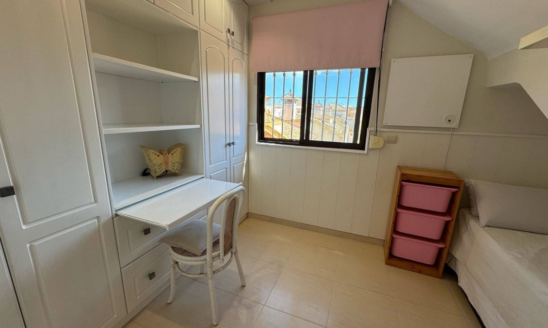 Segunda mano - Town House -
Torrevieja - Aguas Nuevas