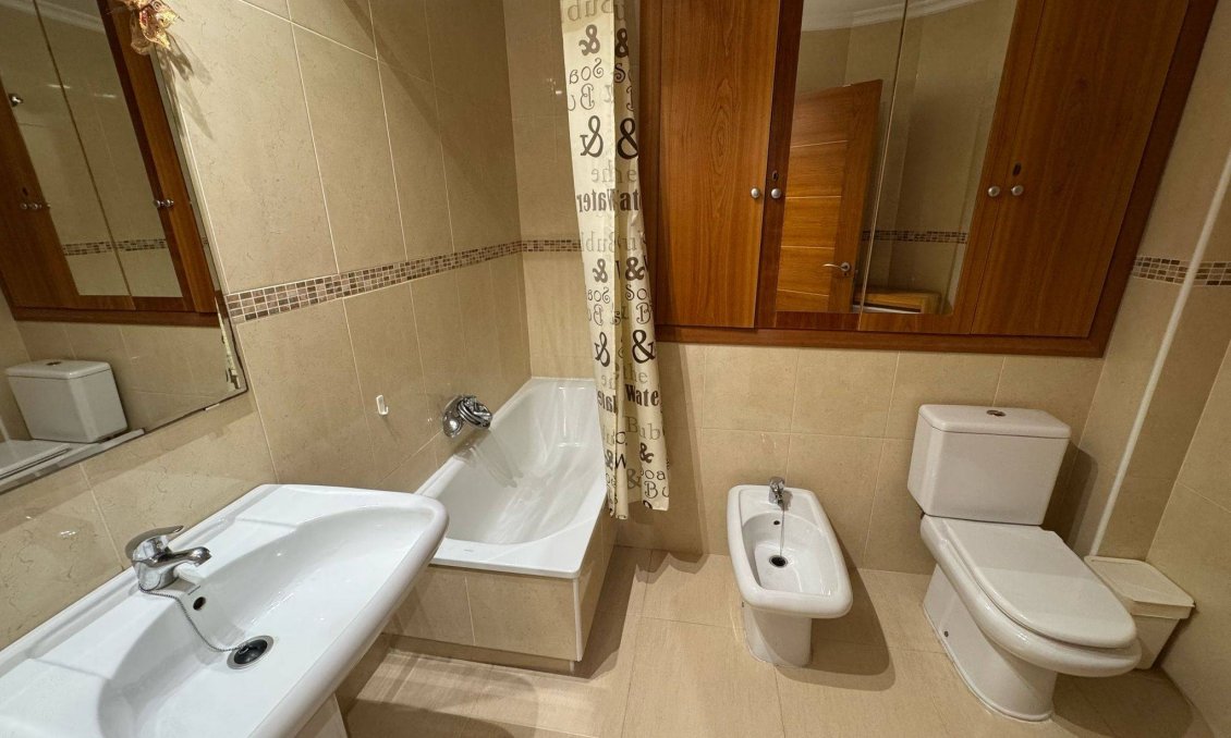 Segunda mano - Town House -
Torrevieja - Aguas Nuevas