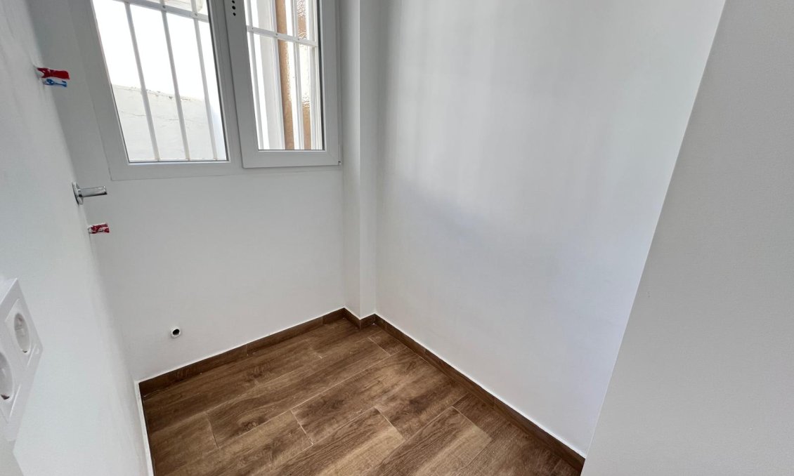 Segunda mano - Apartamento -
Torrevieja - Costa Blanca