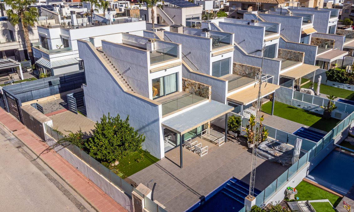 Segunda mano - Villa -
Orihuela Costa - Costa Blanca