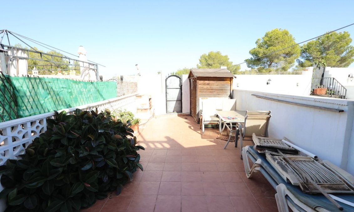 Segunda mano - Villa -
Lomas Del Golf - Inland