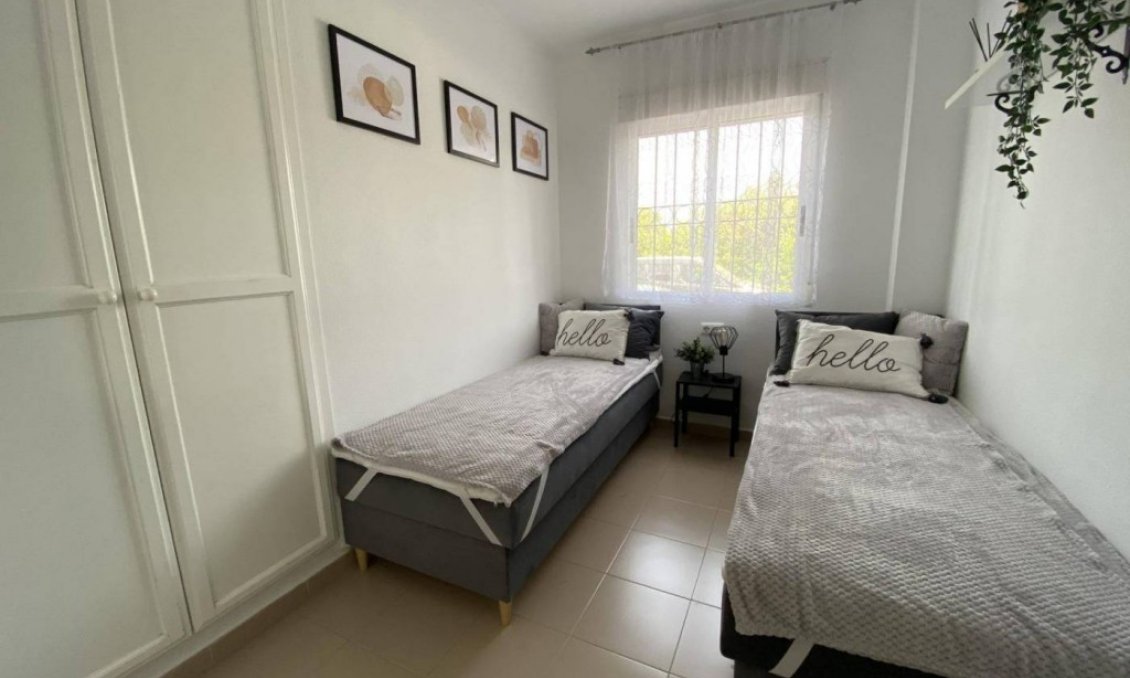 Segunda mano - Apartamento -
Playa De Los Naufragos - Costa Blanca