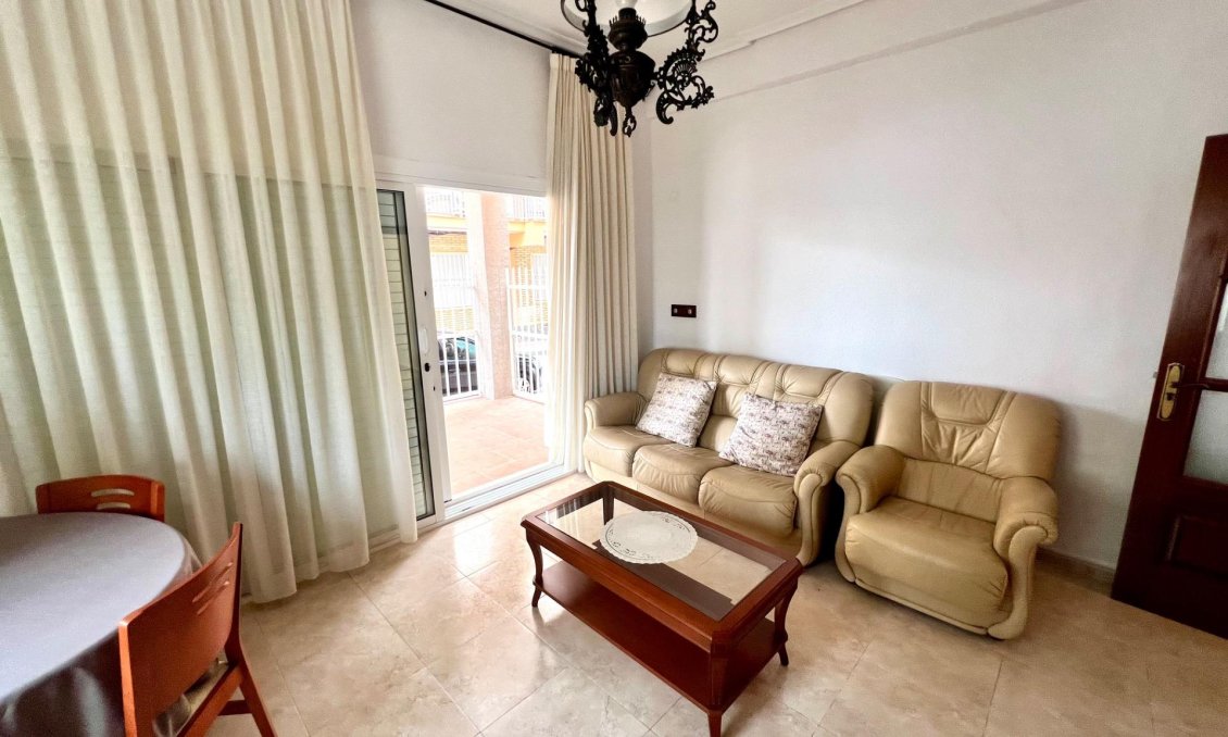 Segunda mano - Apartamento -
Torrevieja - Playa De Los Naufragos