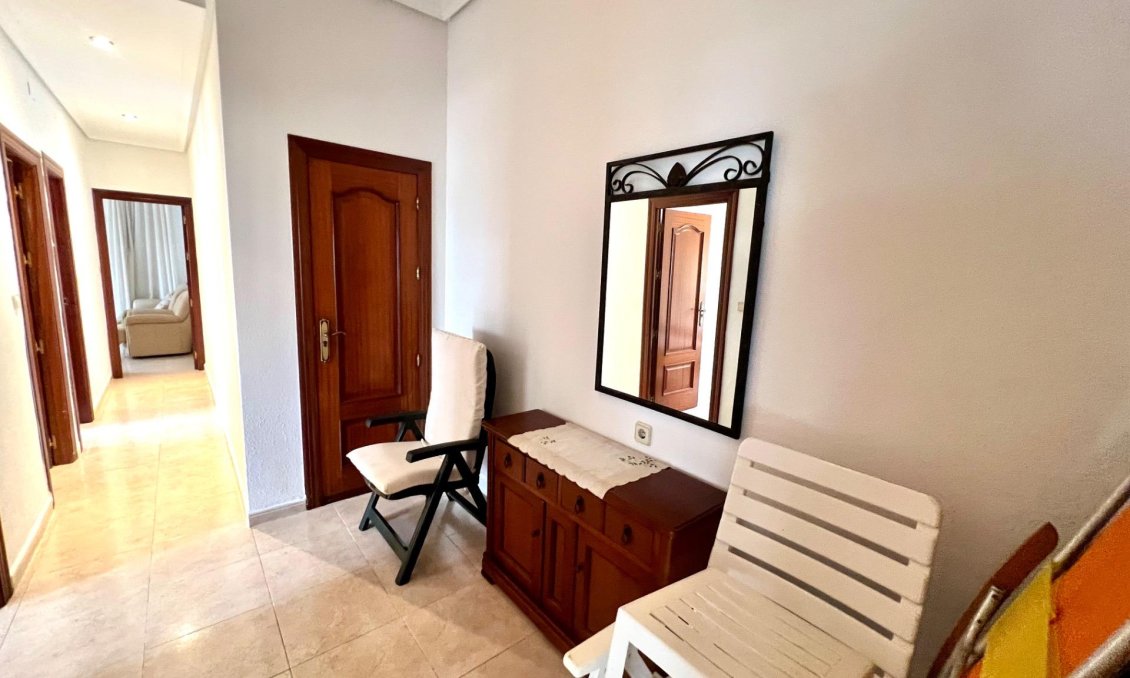 Segunda mano - Apartamento -
Torrevieja - Playa De Los Naufragos