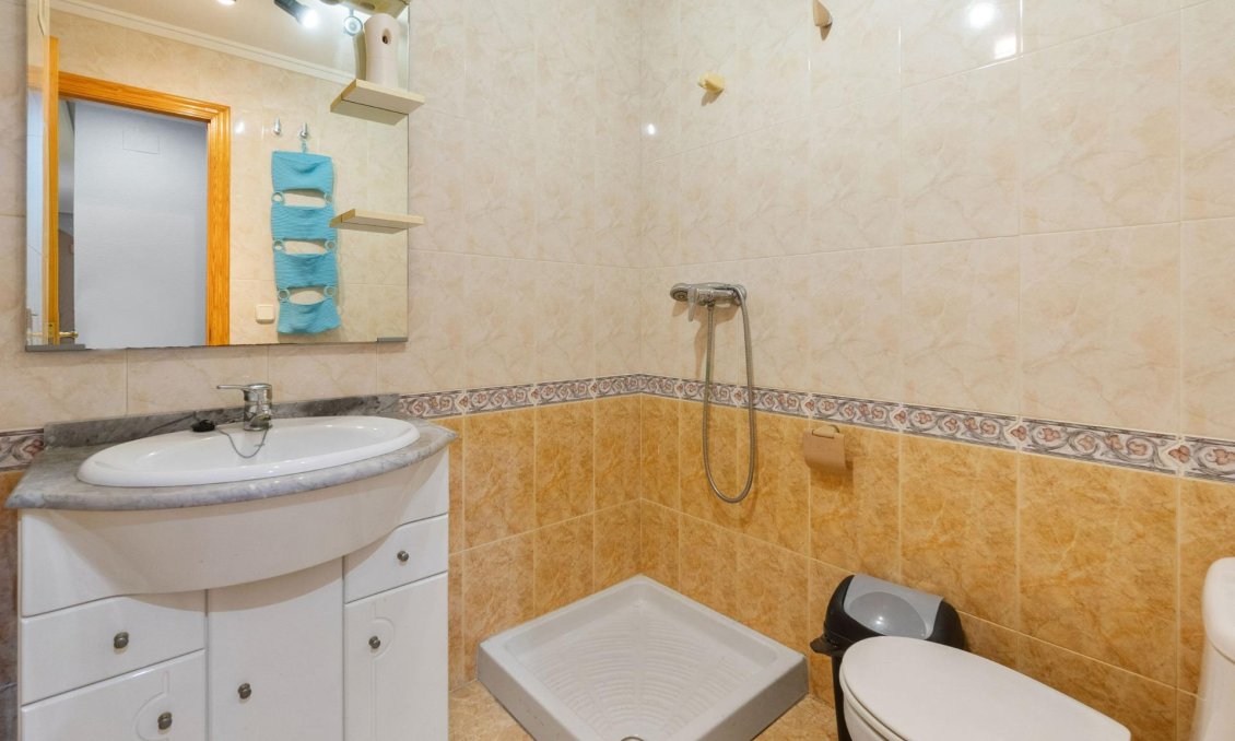 Segunda mano - Apartamento -
Torrevieja - Acequion