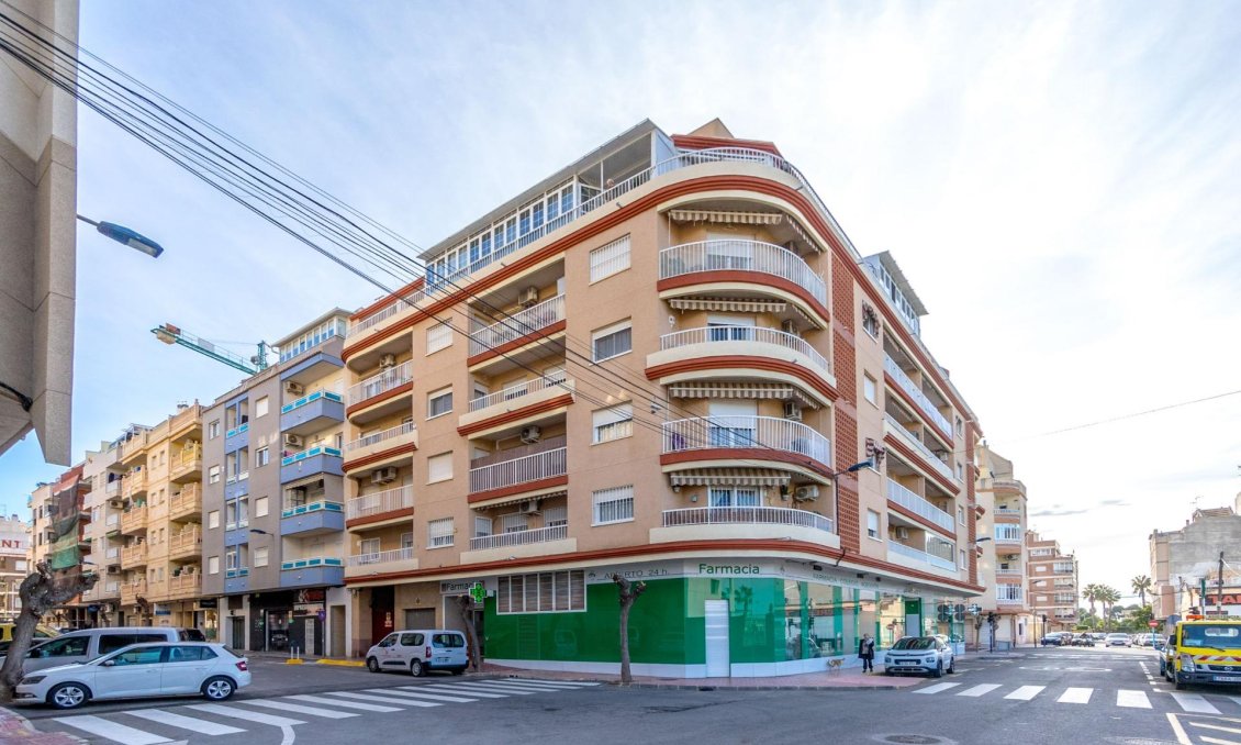 Segunda mano - Apartamento -
Torrevieja - Acequion