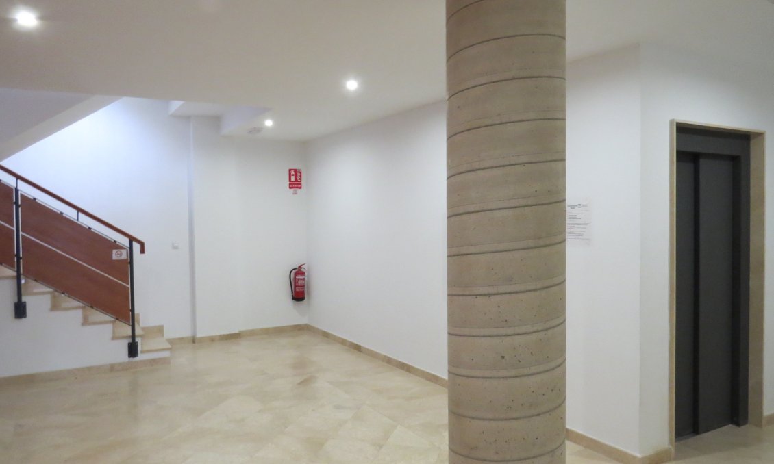 Segunda mano - Apartamento -
San Miguel de Salinas - Inland