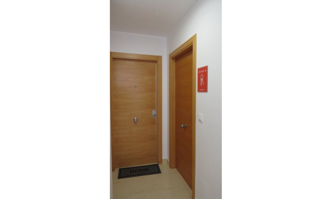 Segunda mano - Apartamento -
San Miguel de Salinas - Inland
