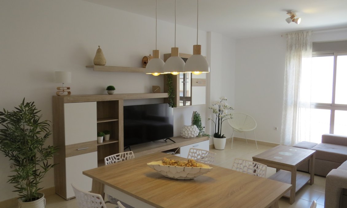 Segunda mano - Apartamento -
San Miguel de Salinas - Inland