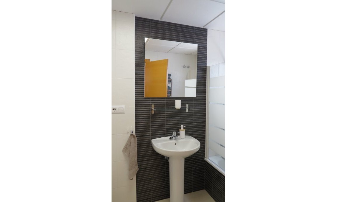 Segunda mano - Apartamento -
San Miguel de Salinas - Inland