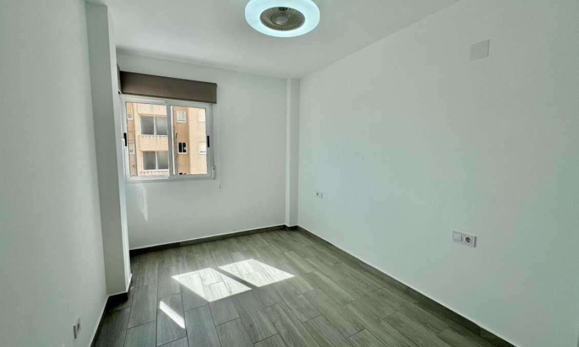 Segunda mano - Apartamento -
Torrevieja - Costa Blanca