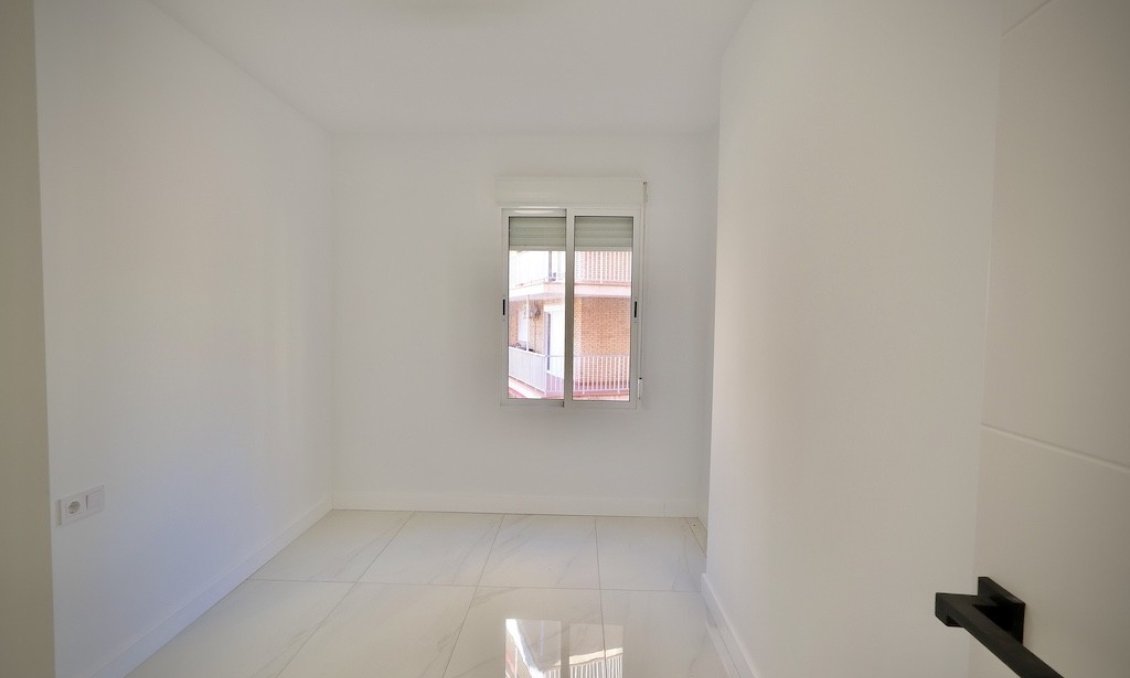 Segunda mano - Apartamento -
Playa del Cura - Costa Blanca