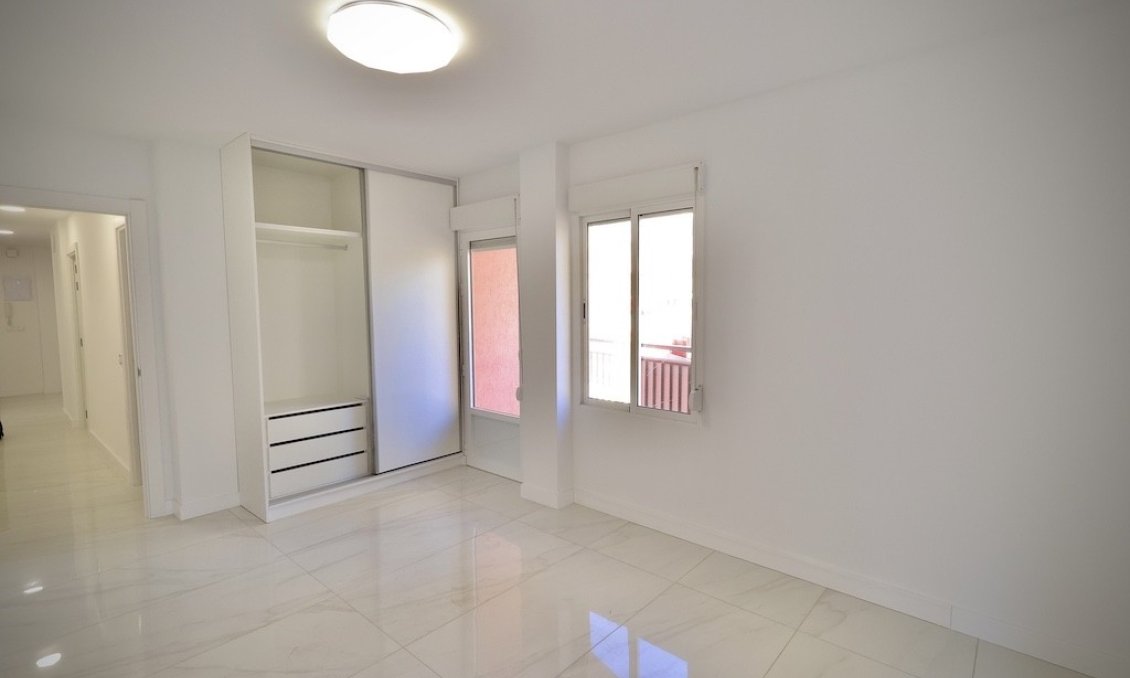 Segunda mano - Apartamento -
Playa del Cura - Costa Blanca