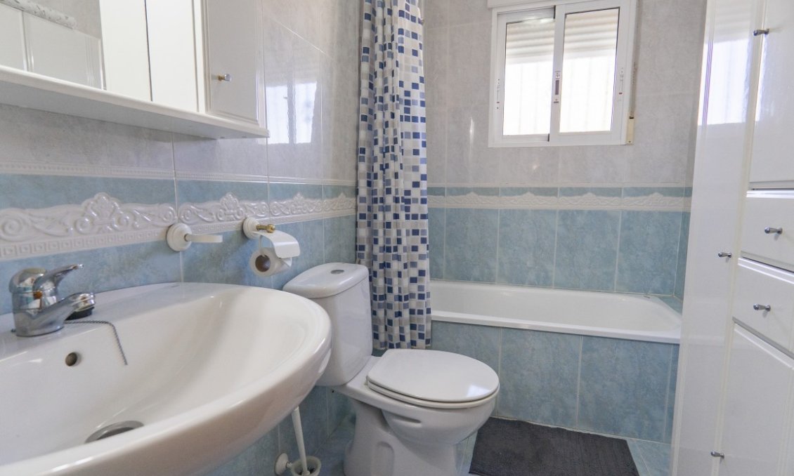 Segunda mano - Villa -
Villamartin - Costa Blanca
