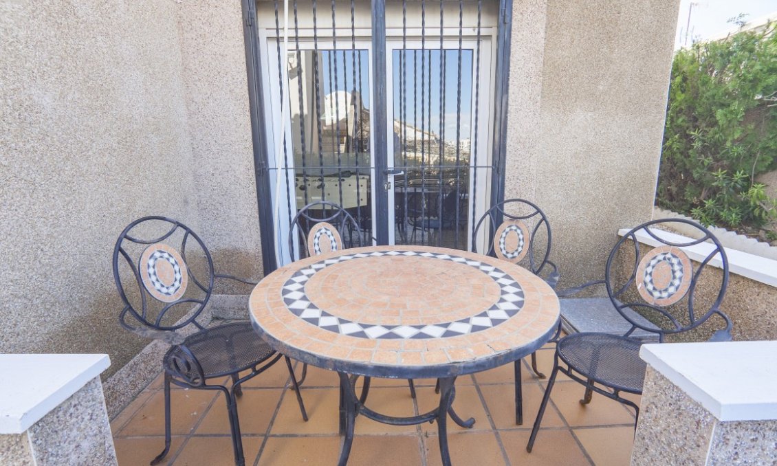Segunda mano - Villa -
Villamartin - Costa Blanca