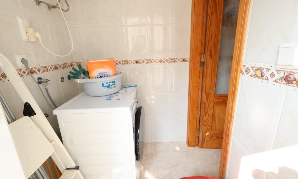 Segunda mano - Villa -
Los Balcones - Costa Blanca