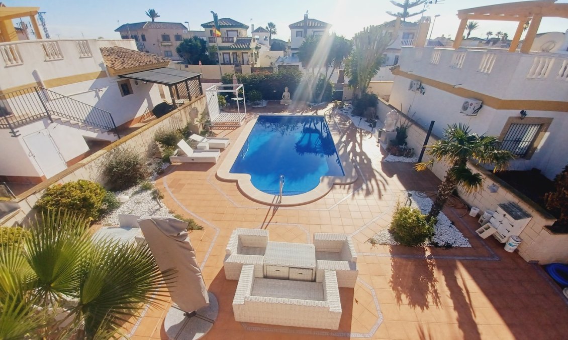 Segunda mano - Villa -
Sucina - Inland