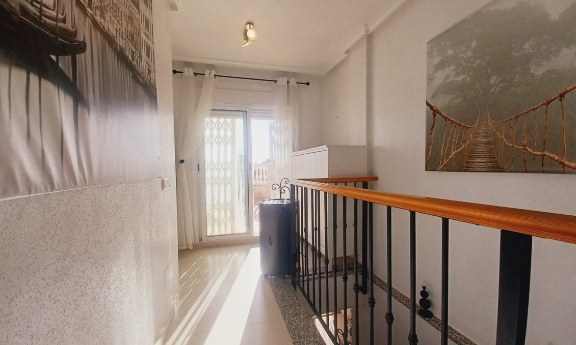 Segunda mano - Villa -
Sucina - Inland