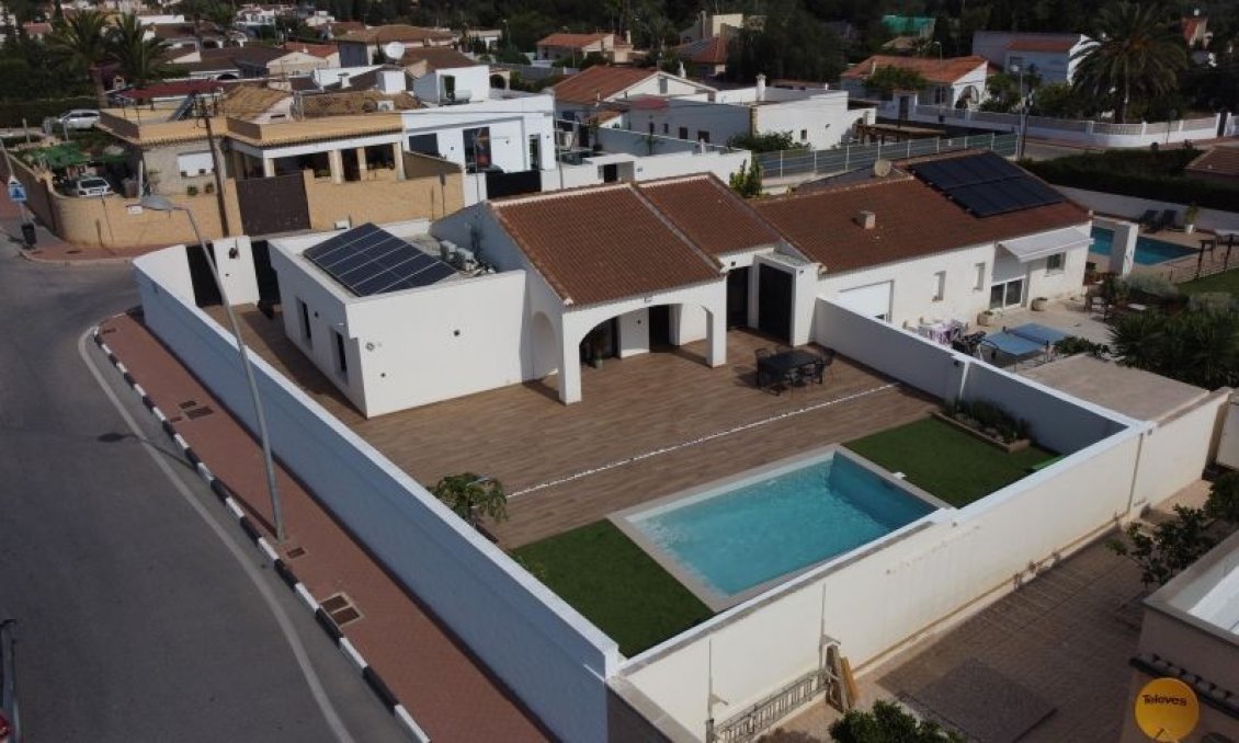 Segunda mano - Villa -
Torrevieja - Costa Blanca