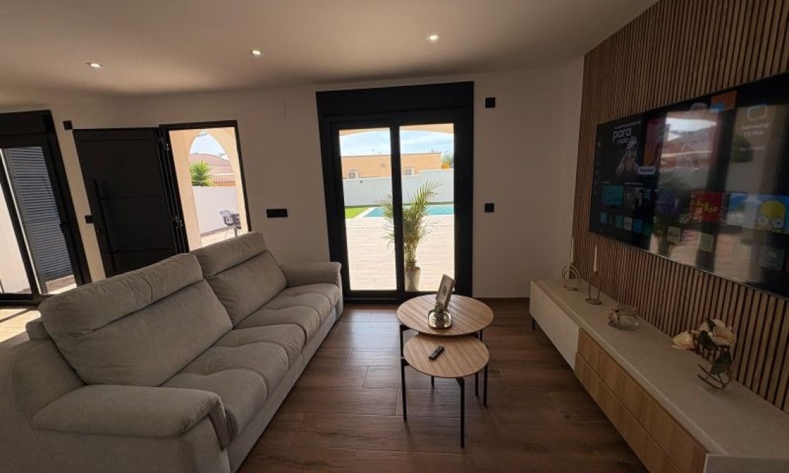 Segunda mano - Villa -
Torrevieja - Costa Blanca